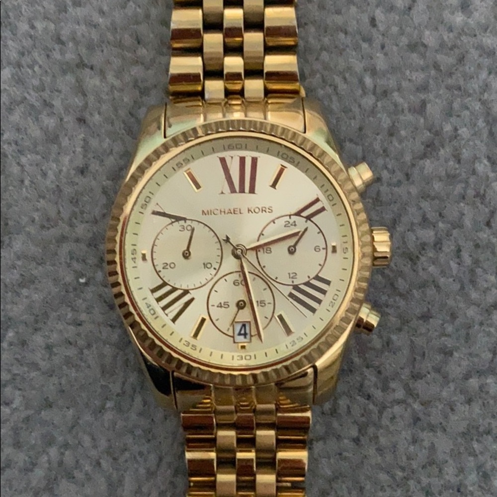 Michael Kors Watch - Picture 2 of 2